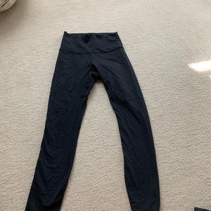 black lululemon leggings